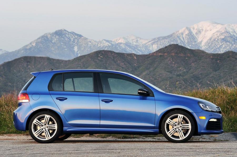  Volkswagen Golf R 2012 года  (фото 16 из 106)